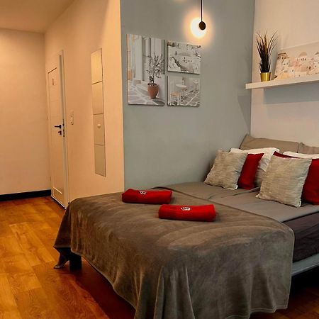 Special 1 Bed Room Condo Warszawa Center Exterior photo